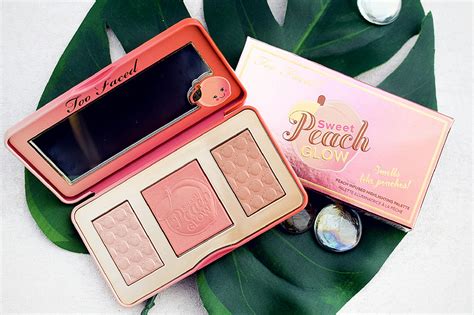 Too Faced Peachy Glow Mini Palette Image