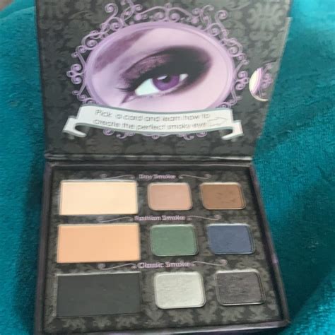 Too Faced Smoky Eye Mini Palette Image