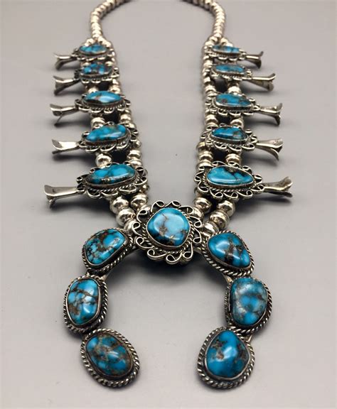 A Retro Turquoise Necklace