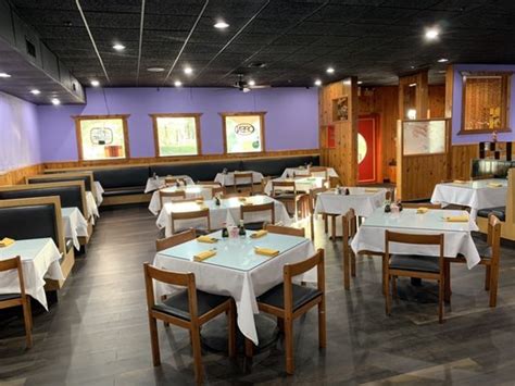 Twin Dragon Chinese Restaurant interior