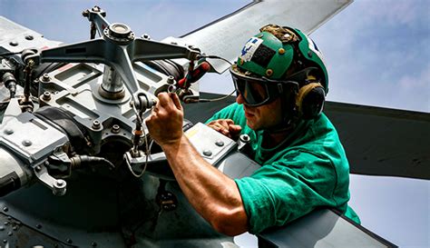 US Navy Mechanic Careers