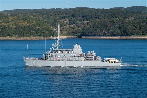 US Navy Mine Countermeasures Ships