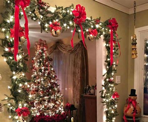 Using Free Christmas Pictures to Decorate Your Home