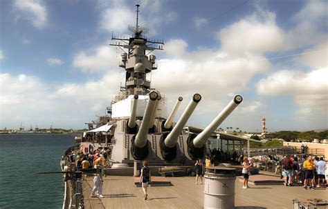 USS Arizona Memorial in Pearl Harbor