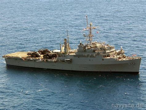 USS Dubuque wreckage on the ocean floor