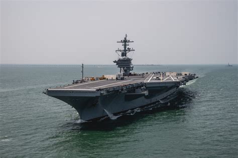 USS George Washington CVN 73 flight deck