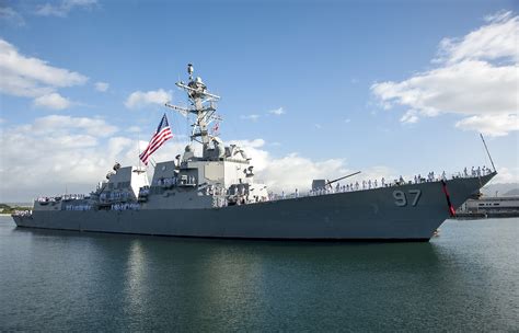 USS Halsey (DDG-97) in the Pacific Ocean