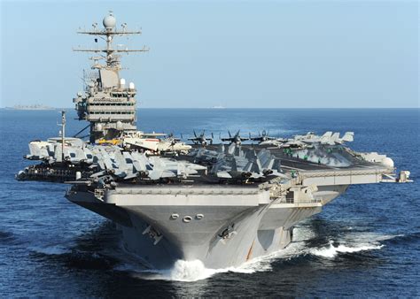 USS Lincoln Aircraft Carrier Image 6