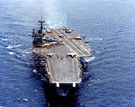 USS Saratoga CV-60