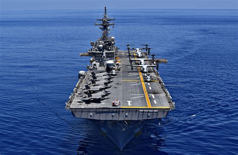 USS Wasp LHD-1 at sea