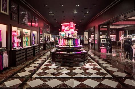 Victoria's Secret Store Interior