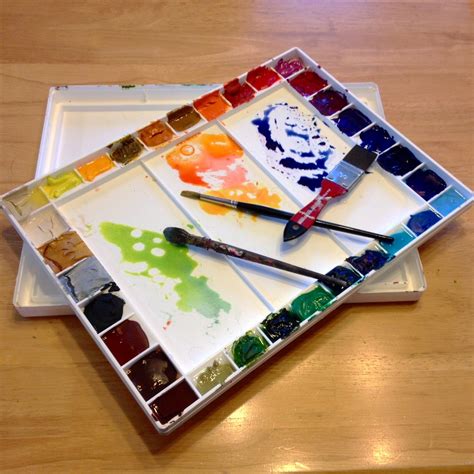 Watercolor palette with lid example 4