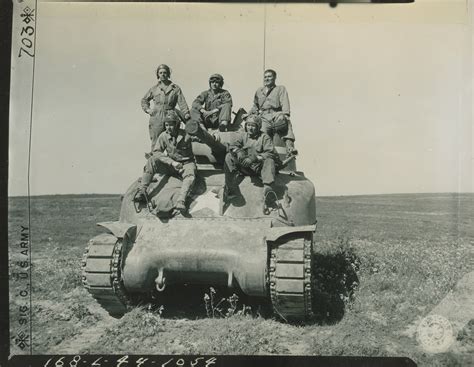 WW2 Light Tank Crew