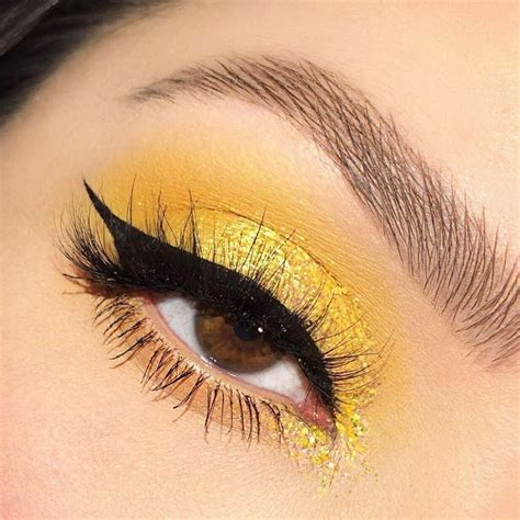 Yellow Eyeshadow Look