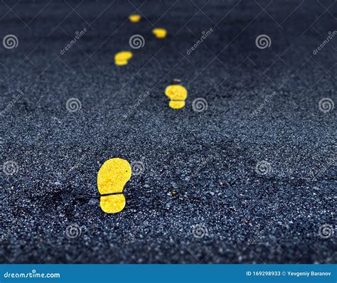 Yellow Footprints Visual Reminder