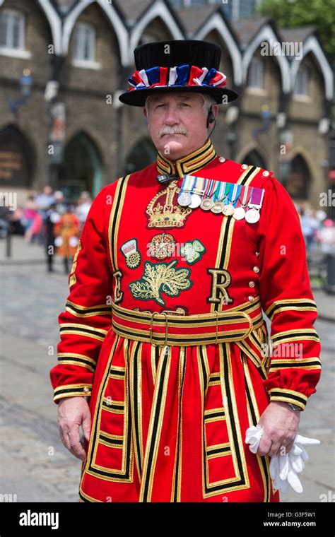 Yeoman uniform